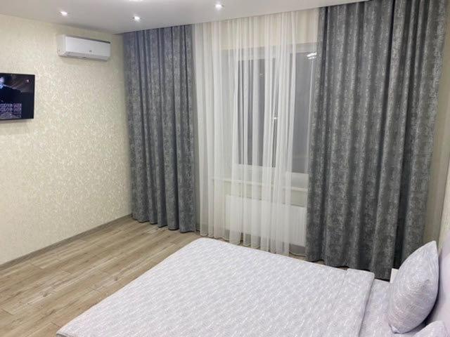 Люкс Апартаменти В Центрі Міста ,Жк Театральний Rivne Exterior foto